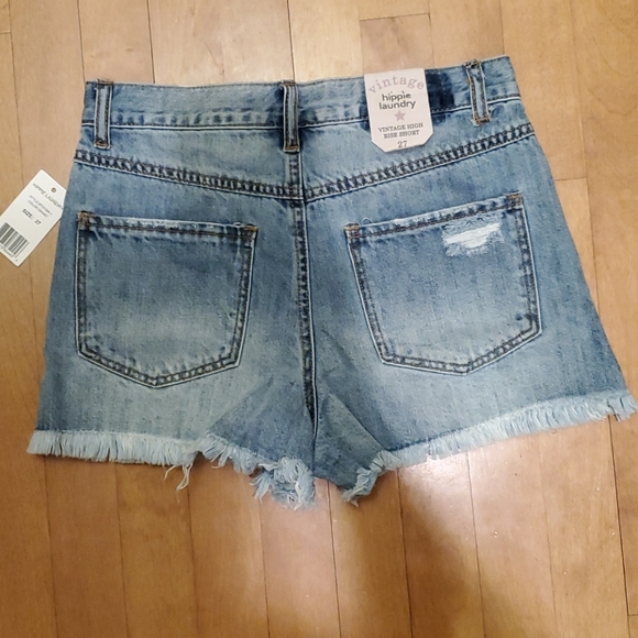 Hippie Laundry Floral Embroidered Denim Shorts Size 25 26 27 NWT Jean High Waist - Picture 4 of 5